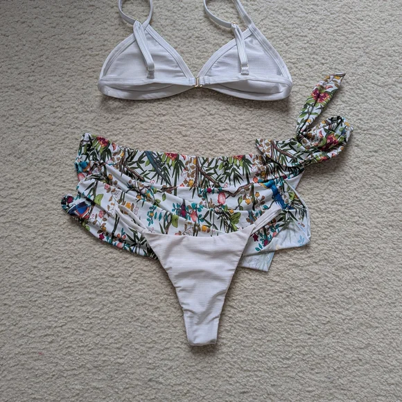 White Bikini Set with Floral Sarong - Picture 3 of 3